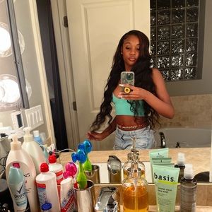 Meet your Posher, Saniya